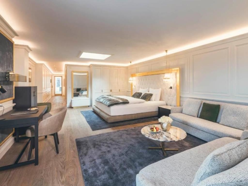 rooms-suite-superior