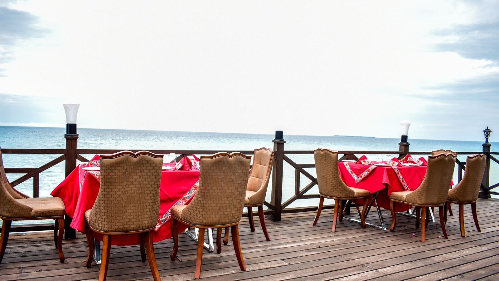 restaurants-restaurants