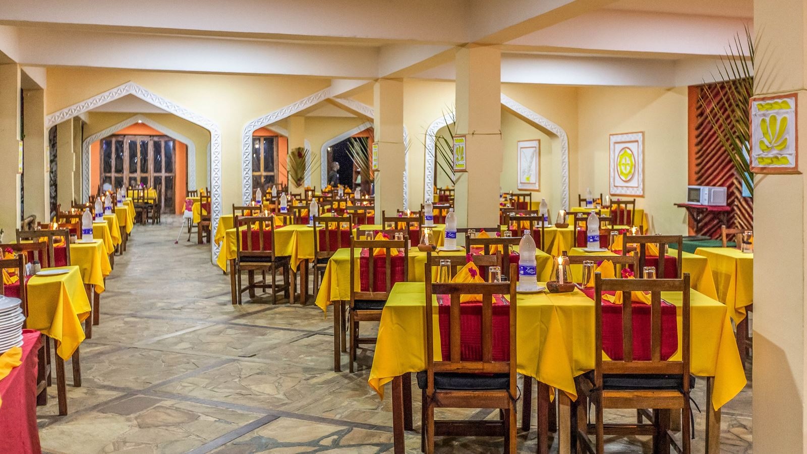 restaurants-restaurants