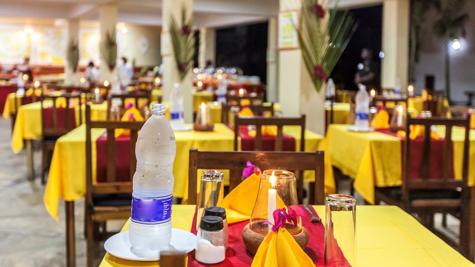 restaurants-restaurants