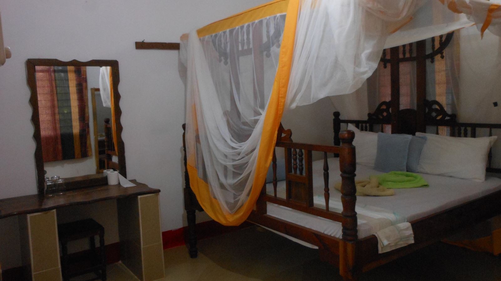 rooms-single-standard