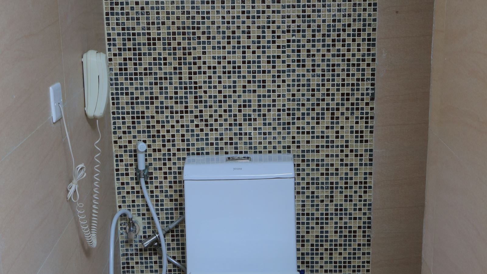 rooms-double-deluxe-king-bed