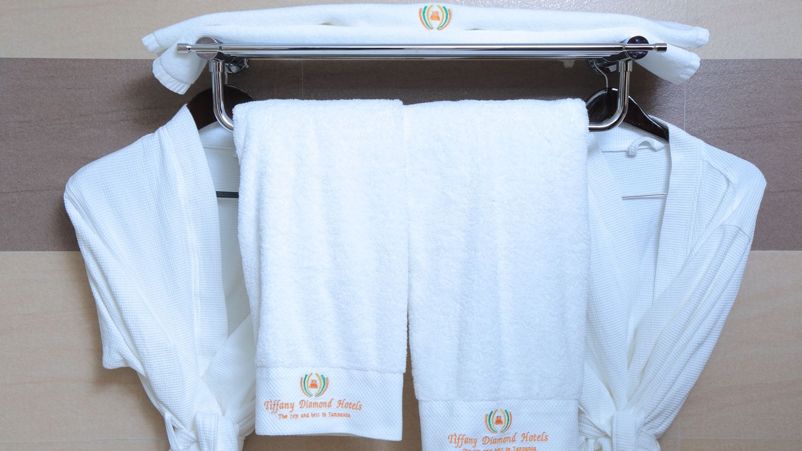 rooms-double-deluxe-king-bed