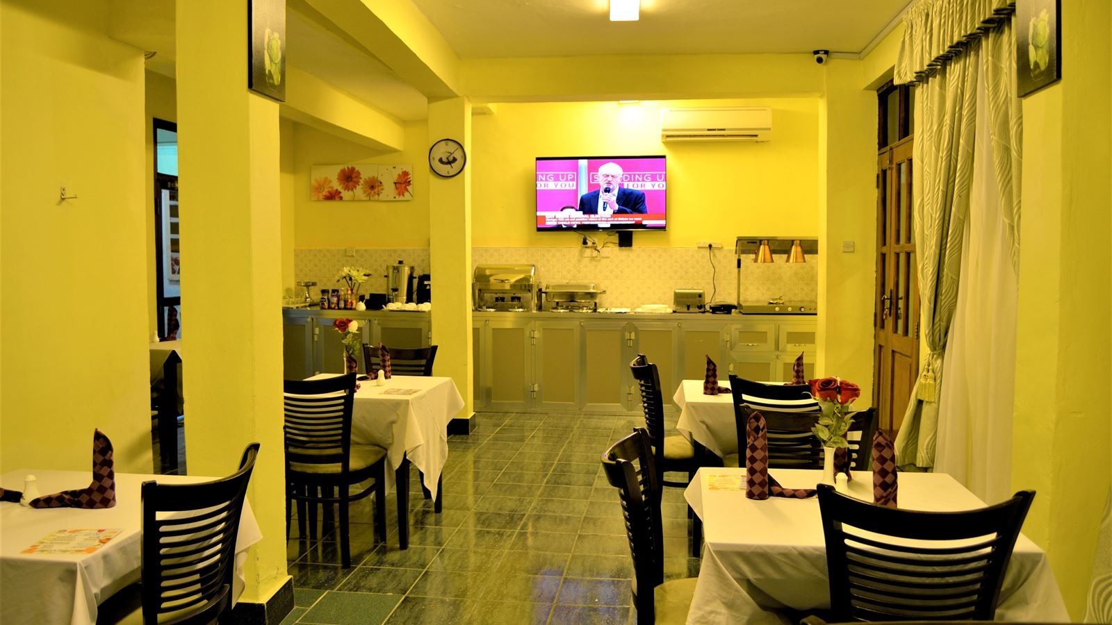 restaurants-restaurants