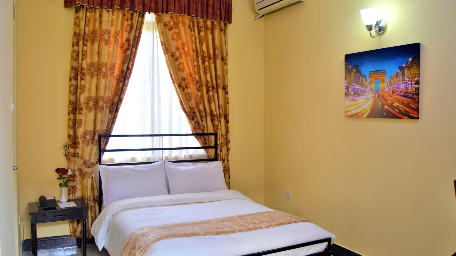 rooms-single-standard