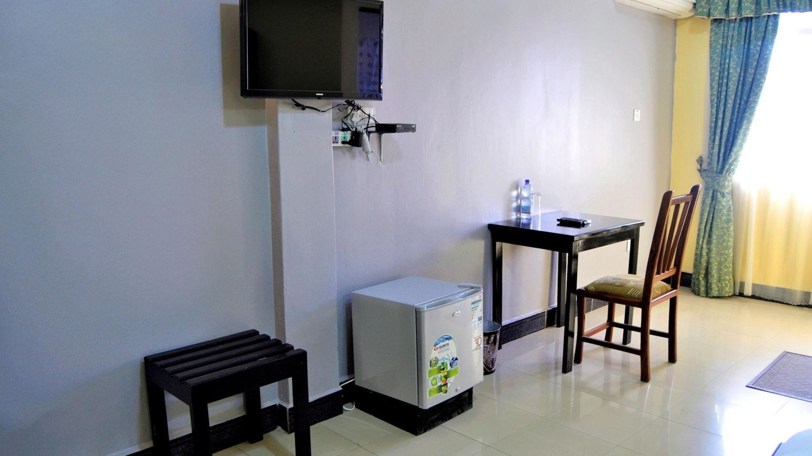 rooms-single-standard