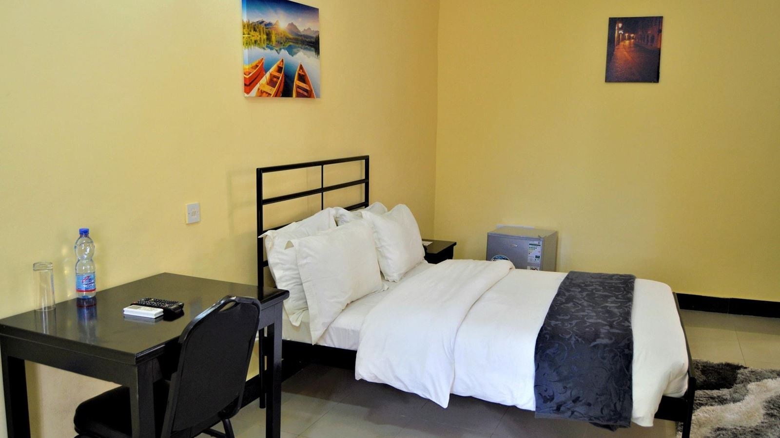 rooms-single-standard