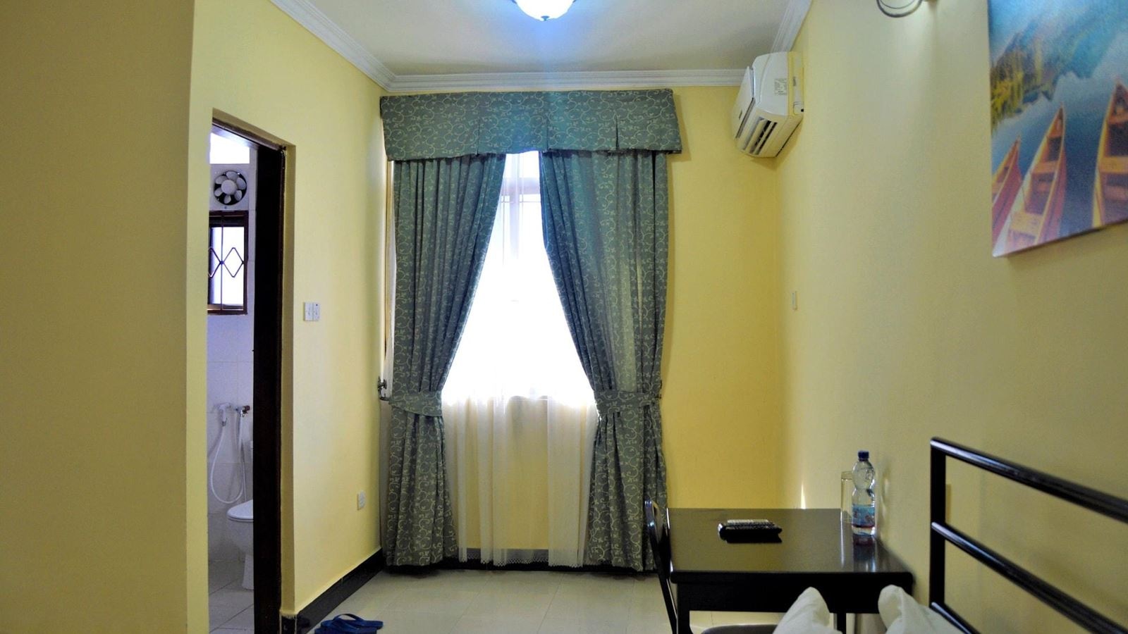 rooms-single-standard