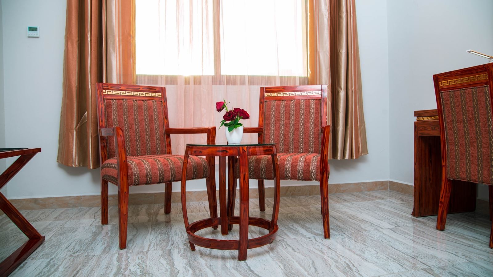 rooms-twin-executive