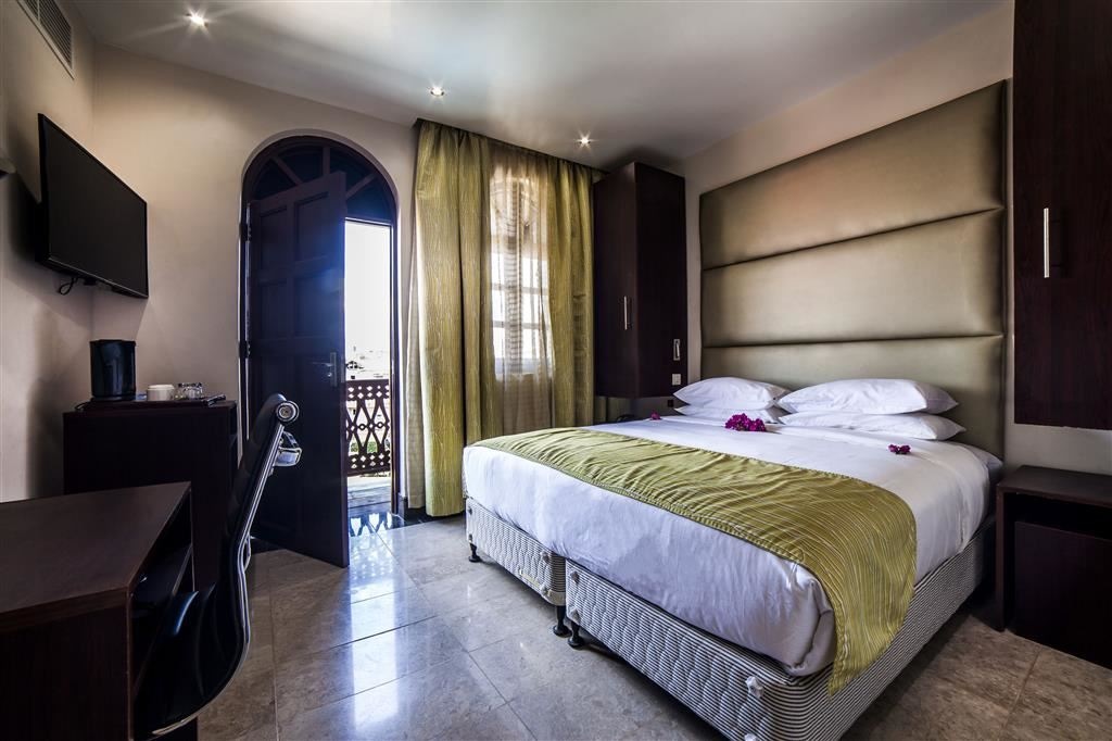 rooms-double-standard