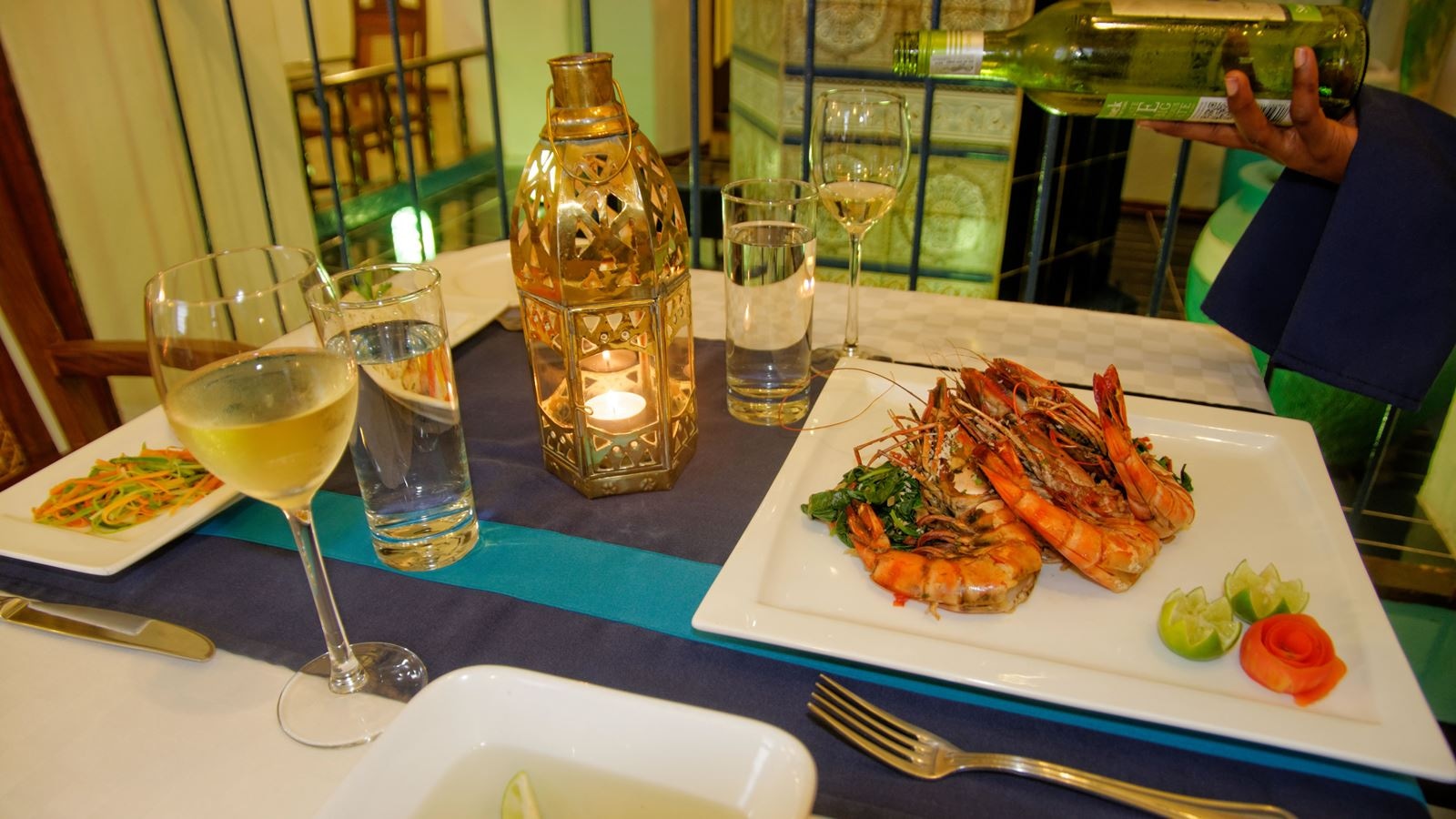 restaurants-restaurants