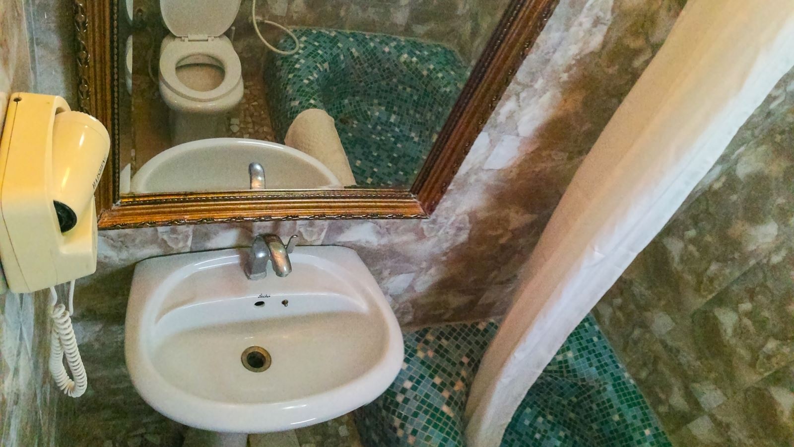 rooms-single-standard