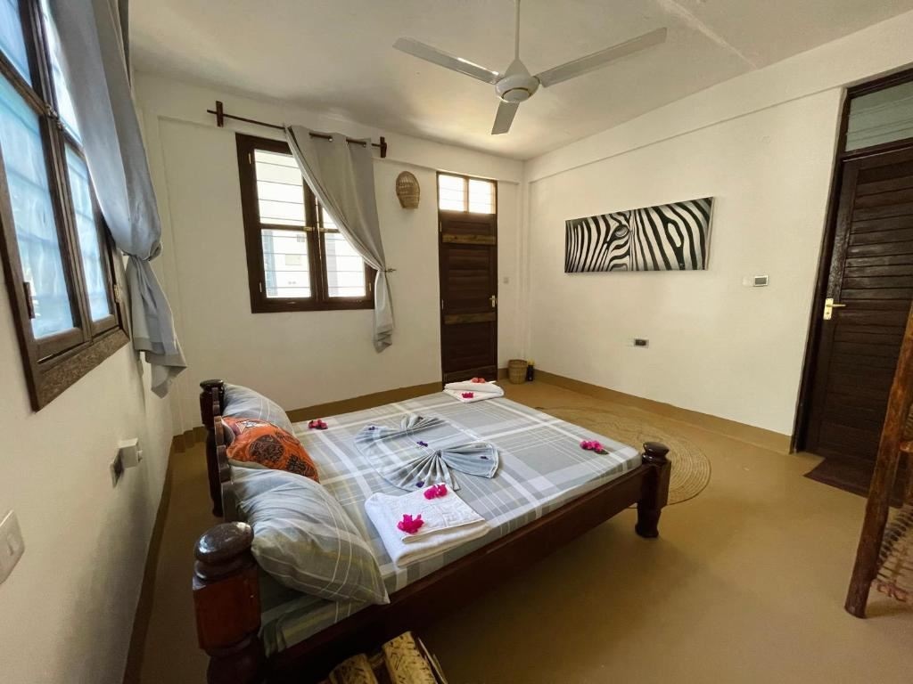 rooms-standard-double-or-twin