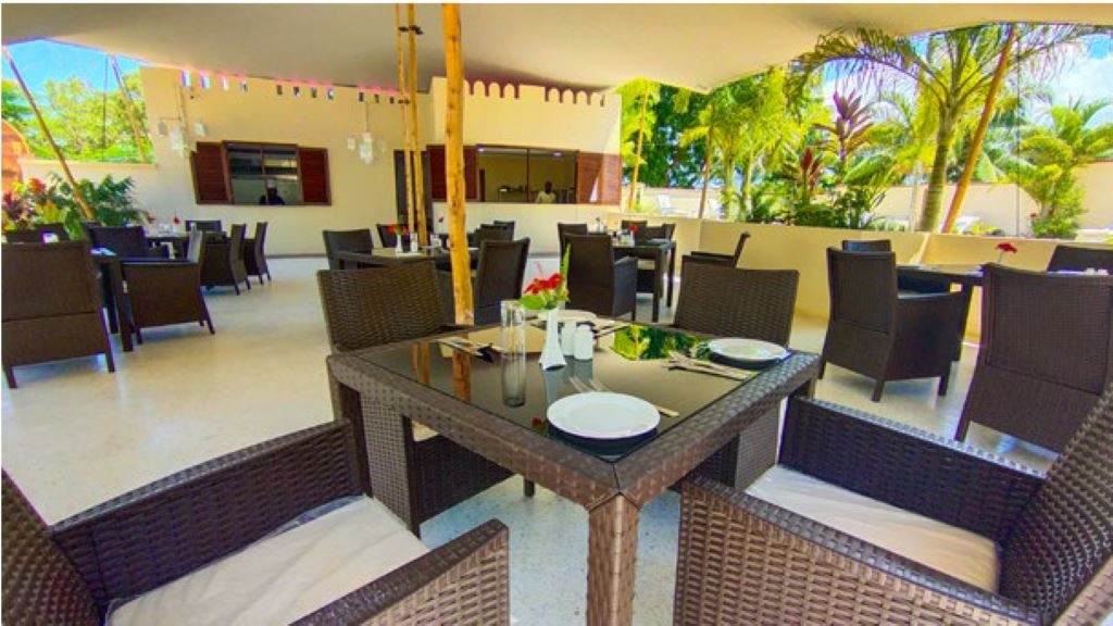 restaurants-restaurant