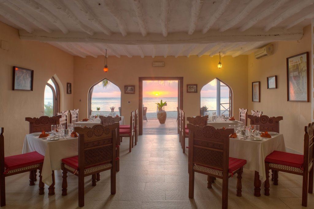 restaurants-casablanca-lounge