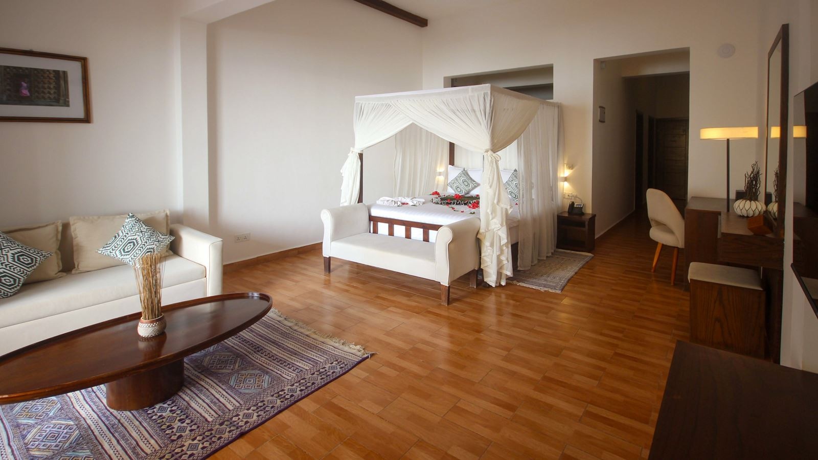 rooms-deluxe-ocean-suite