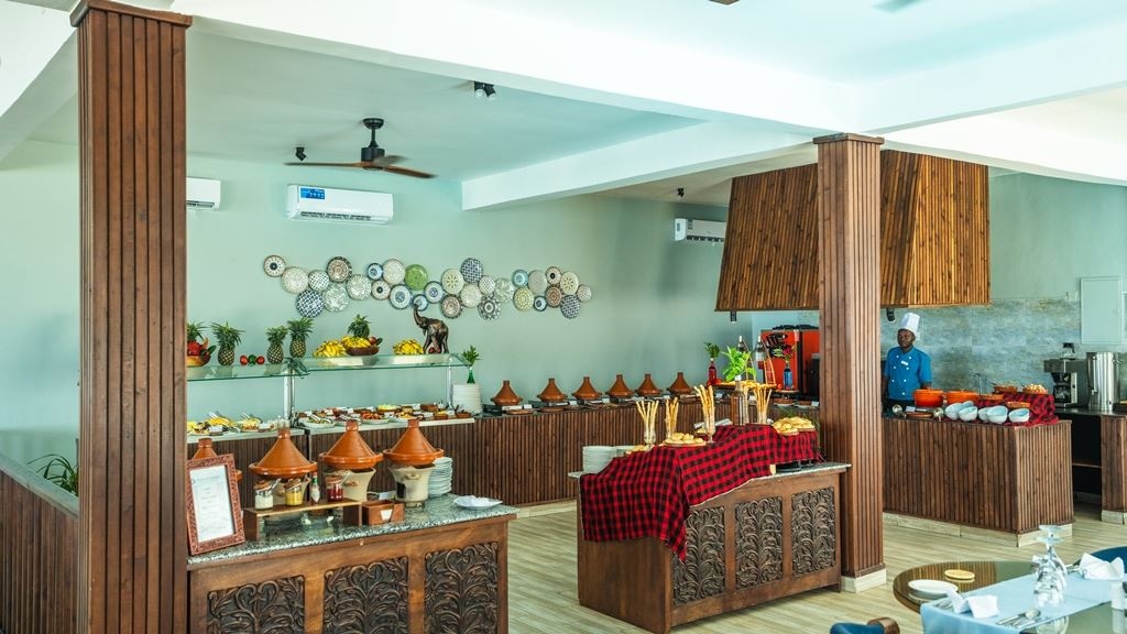 restaurants-blue-waves-restaurant