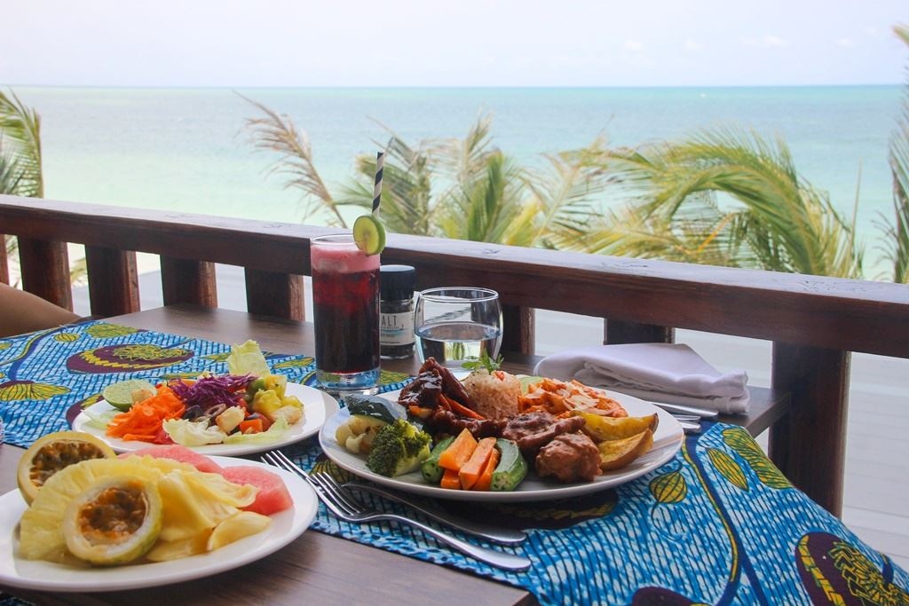 restaurants-blue-waves-restaurant