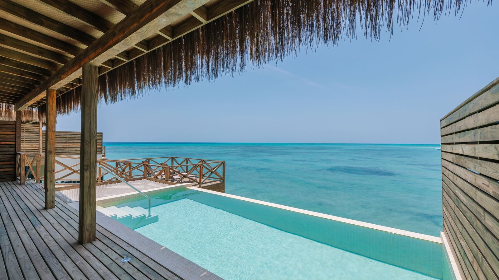 rooms-lagoon-suite
