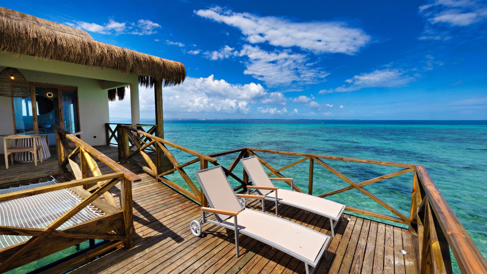 rooms-lagoon-suite