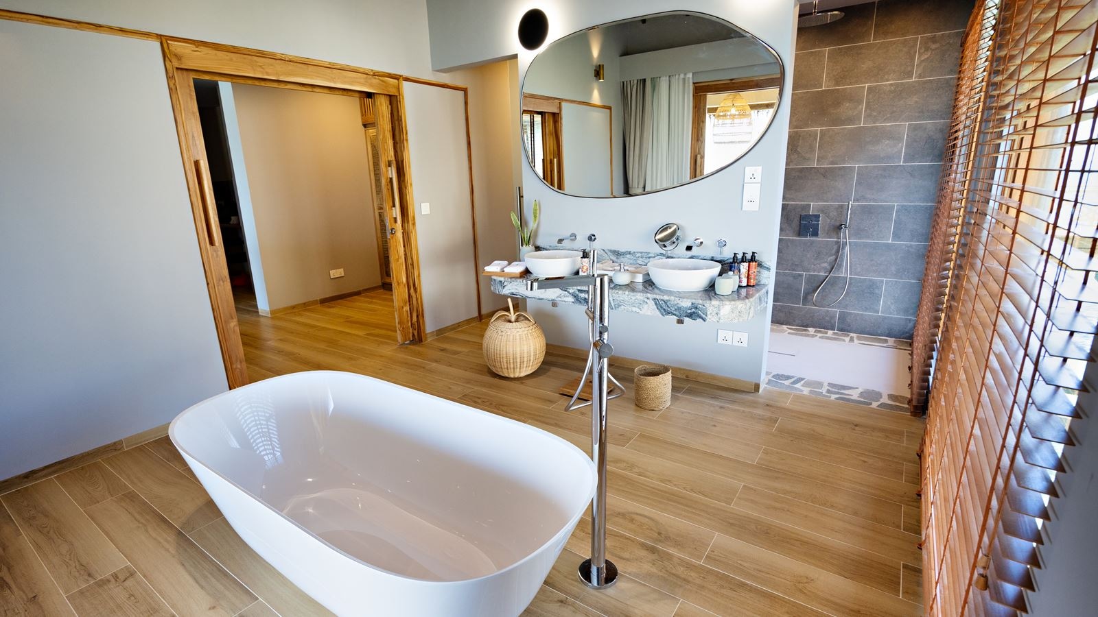 rooms-lagoon-suite