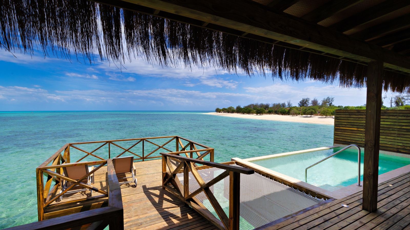 rooms-lagoon-suite