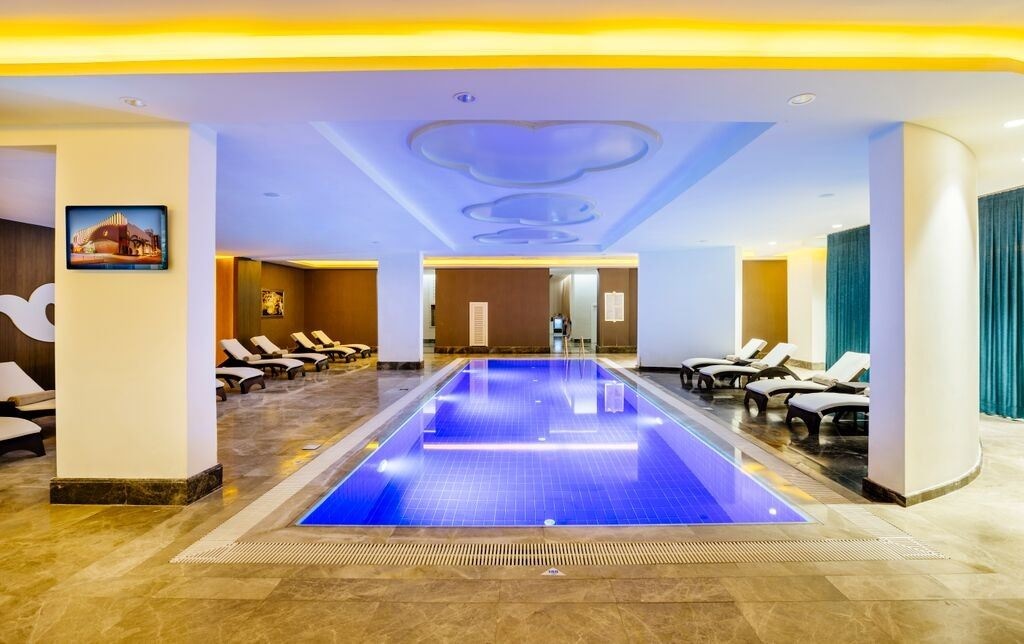 pools-indoor-pool