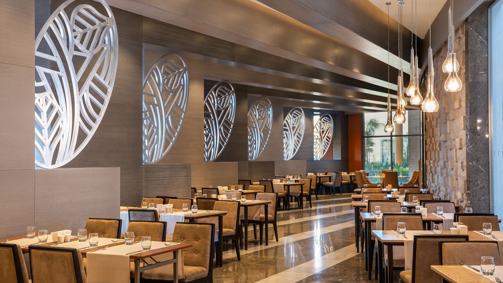 restaurants-leaf-restaurant