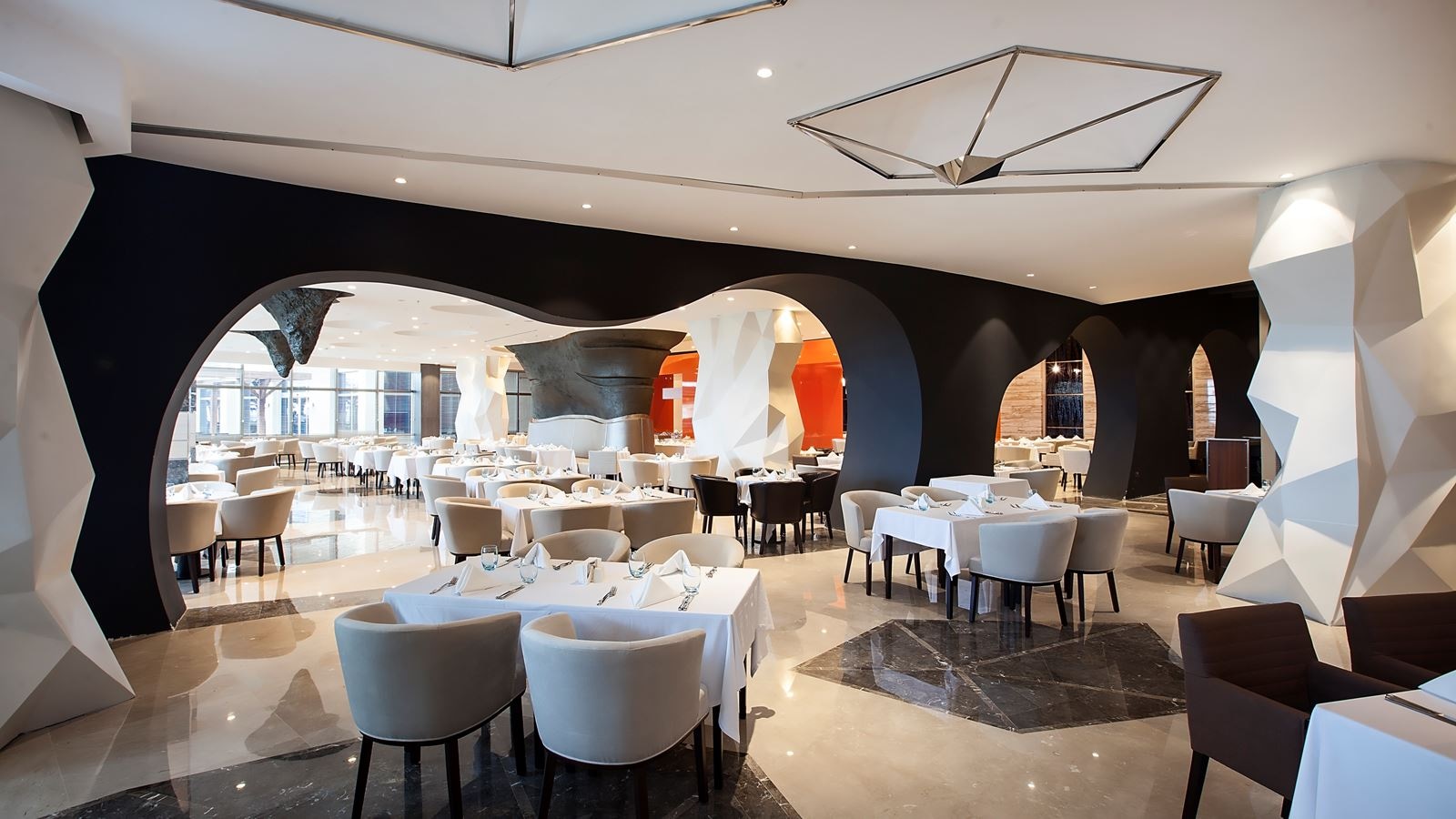 restaurants-reflection--restaurant