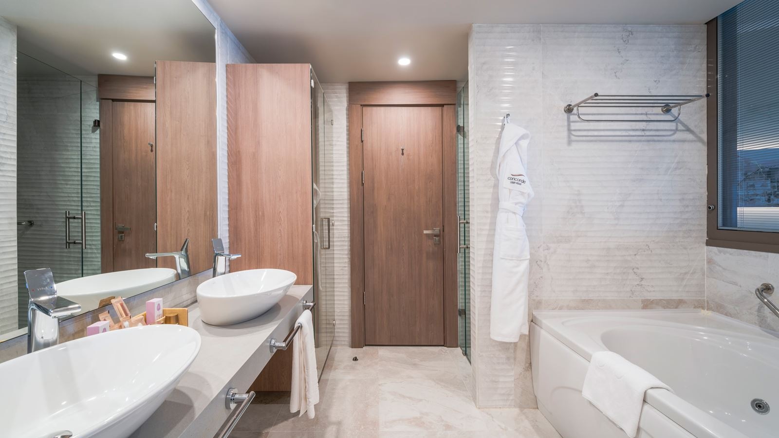 rooms-executive-suite