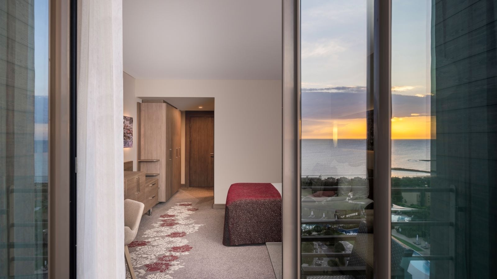 rooms-deluxe-direkt-deniz-manzarali-oda