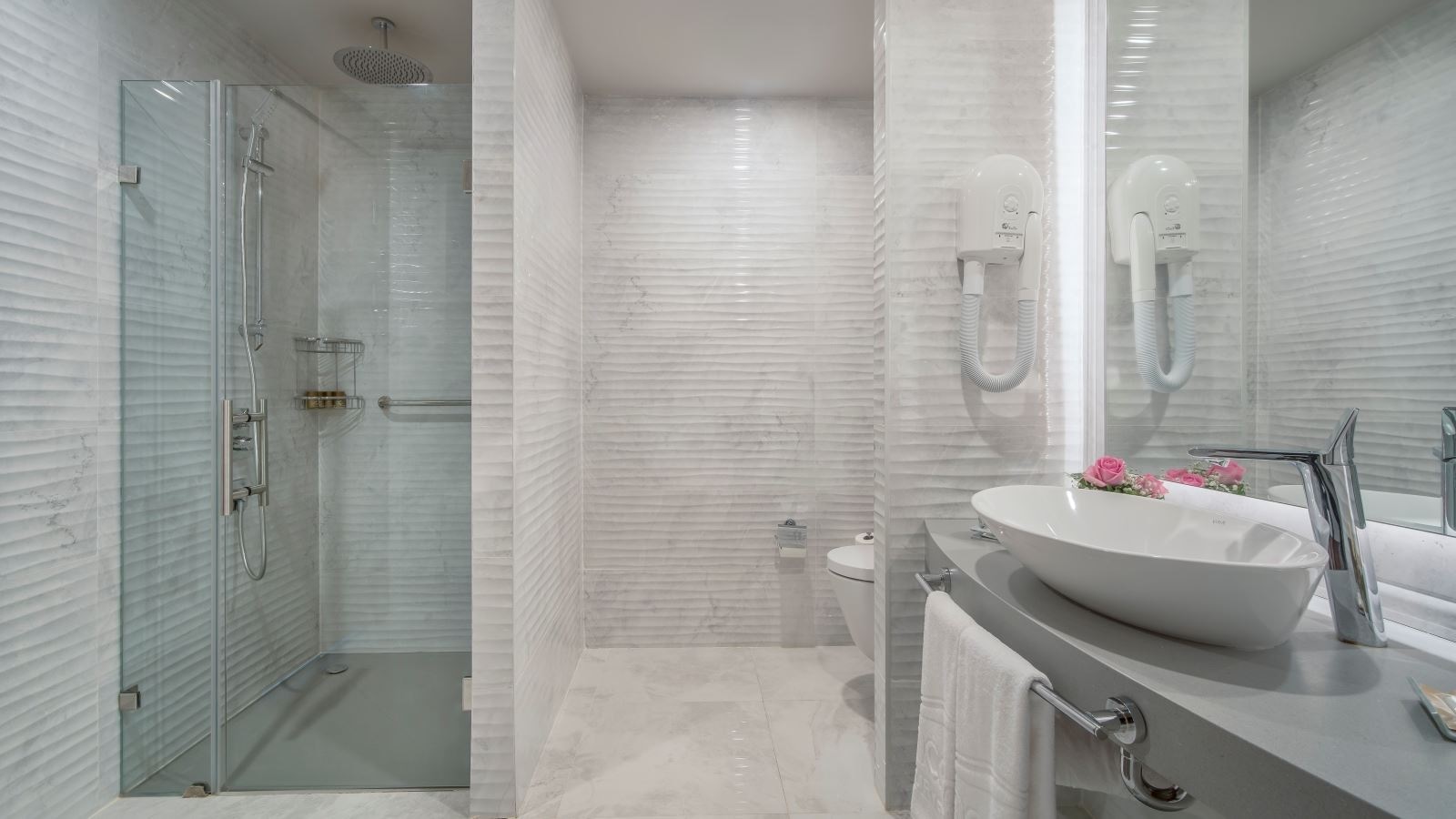 rooms-deluxe-direkt-deniz-manzarali-oda