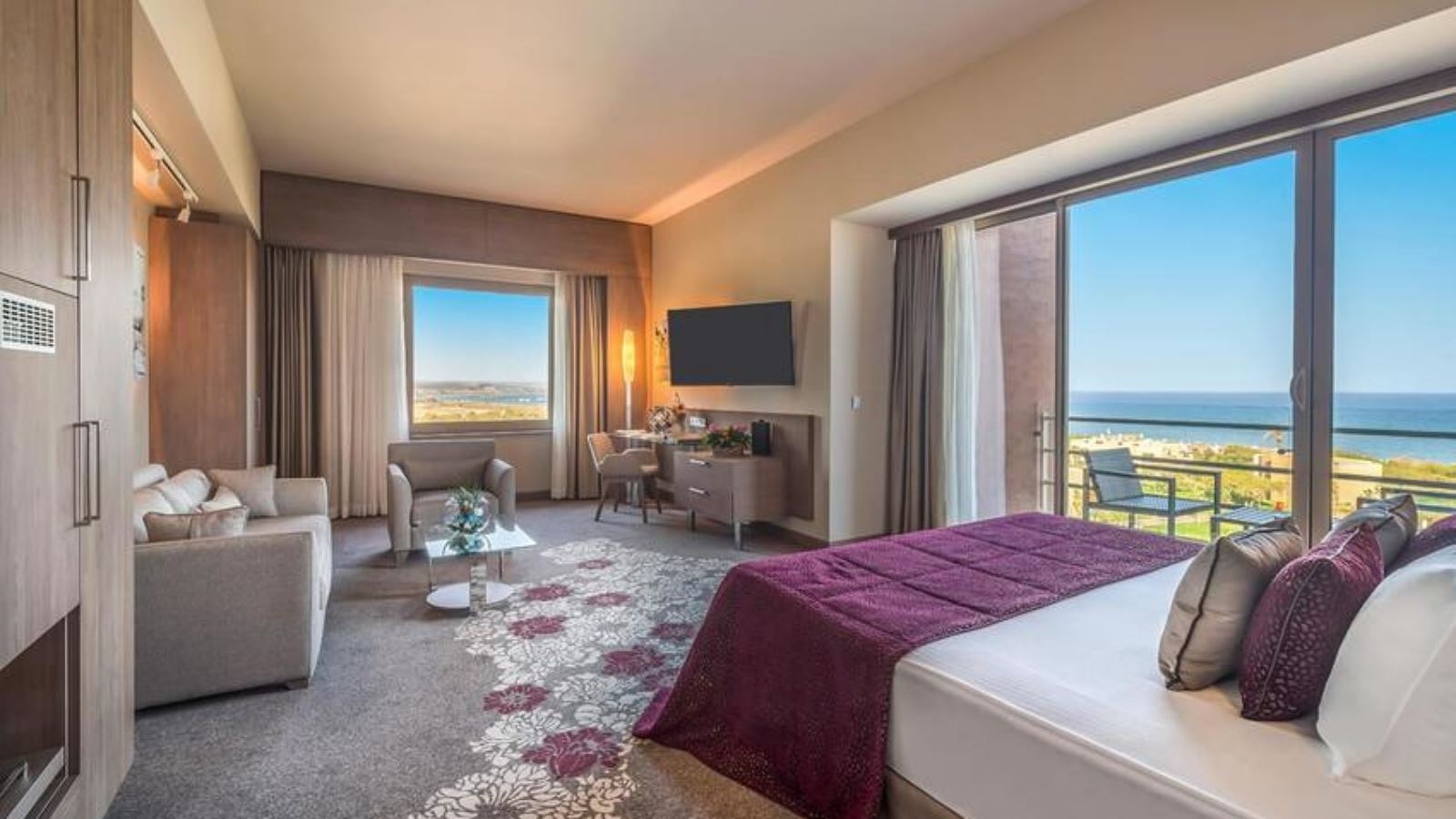 rooms-panoramic-suite