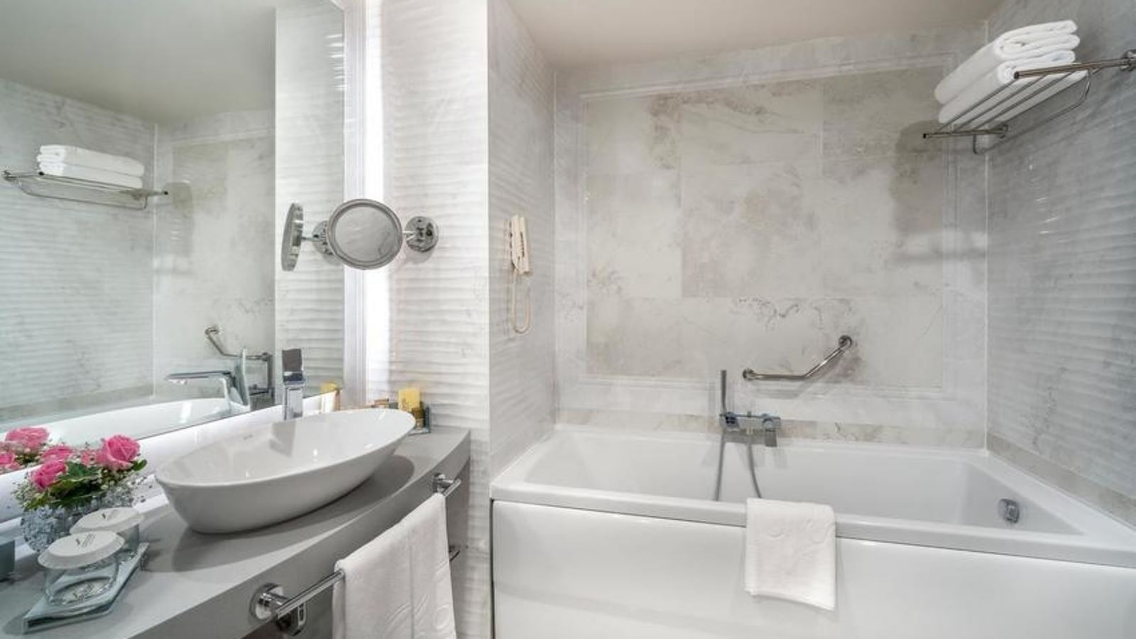 rooms-family-lagoon-suite