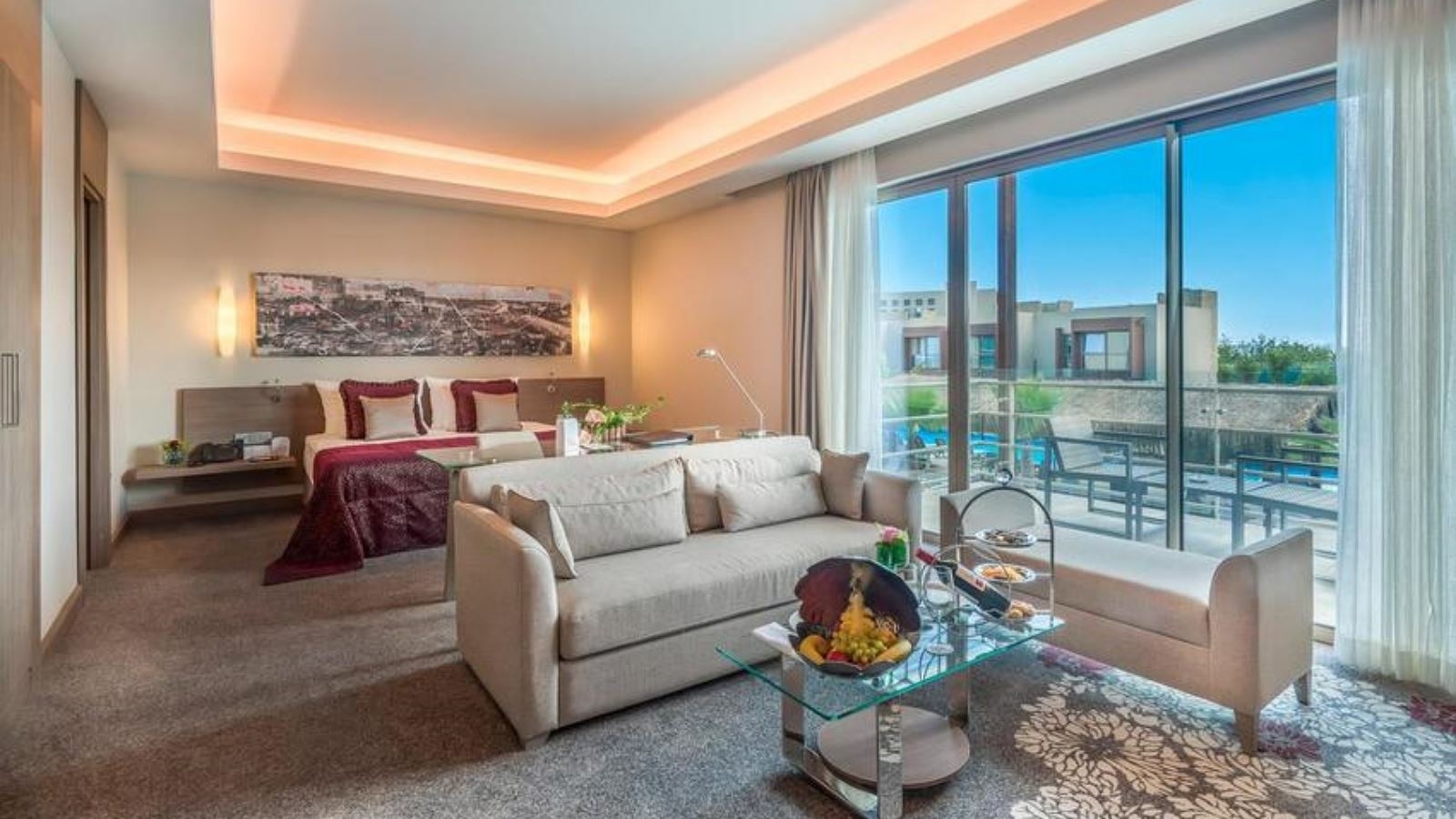 rooms-family-pool-suite