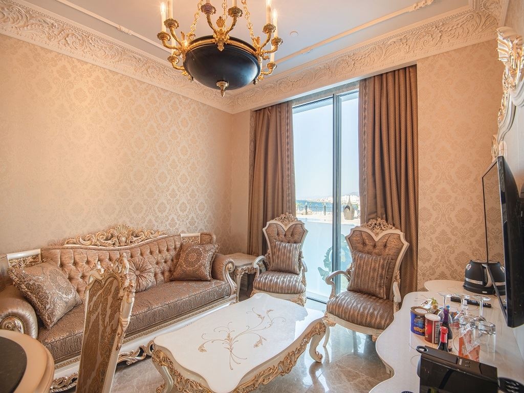 rooms-royal-suite-oda