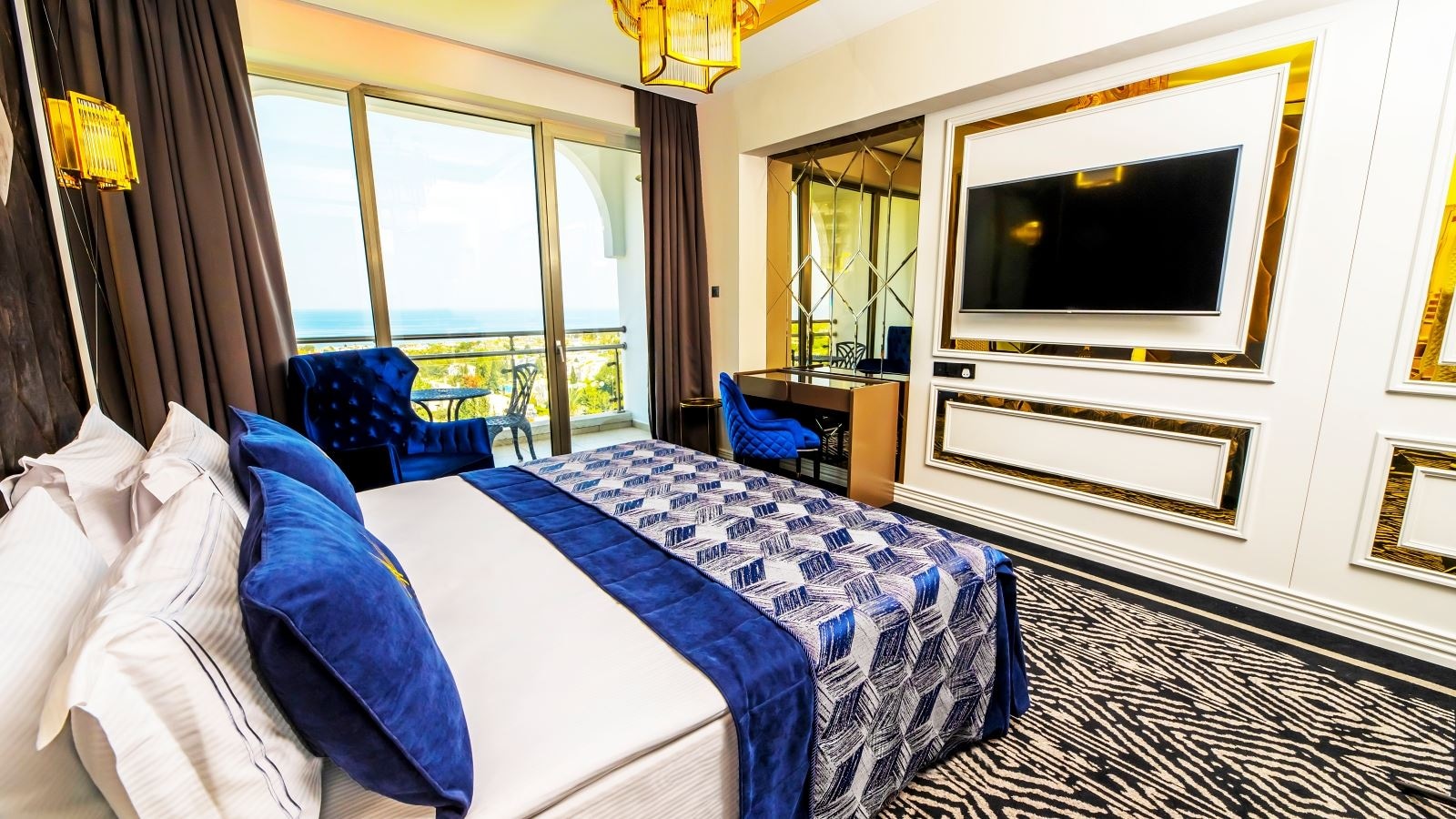 rooms-deluxe-deniz-manzarali-oda