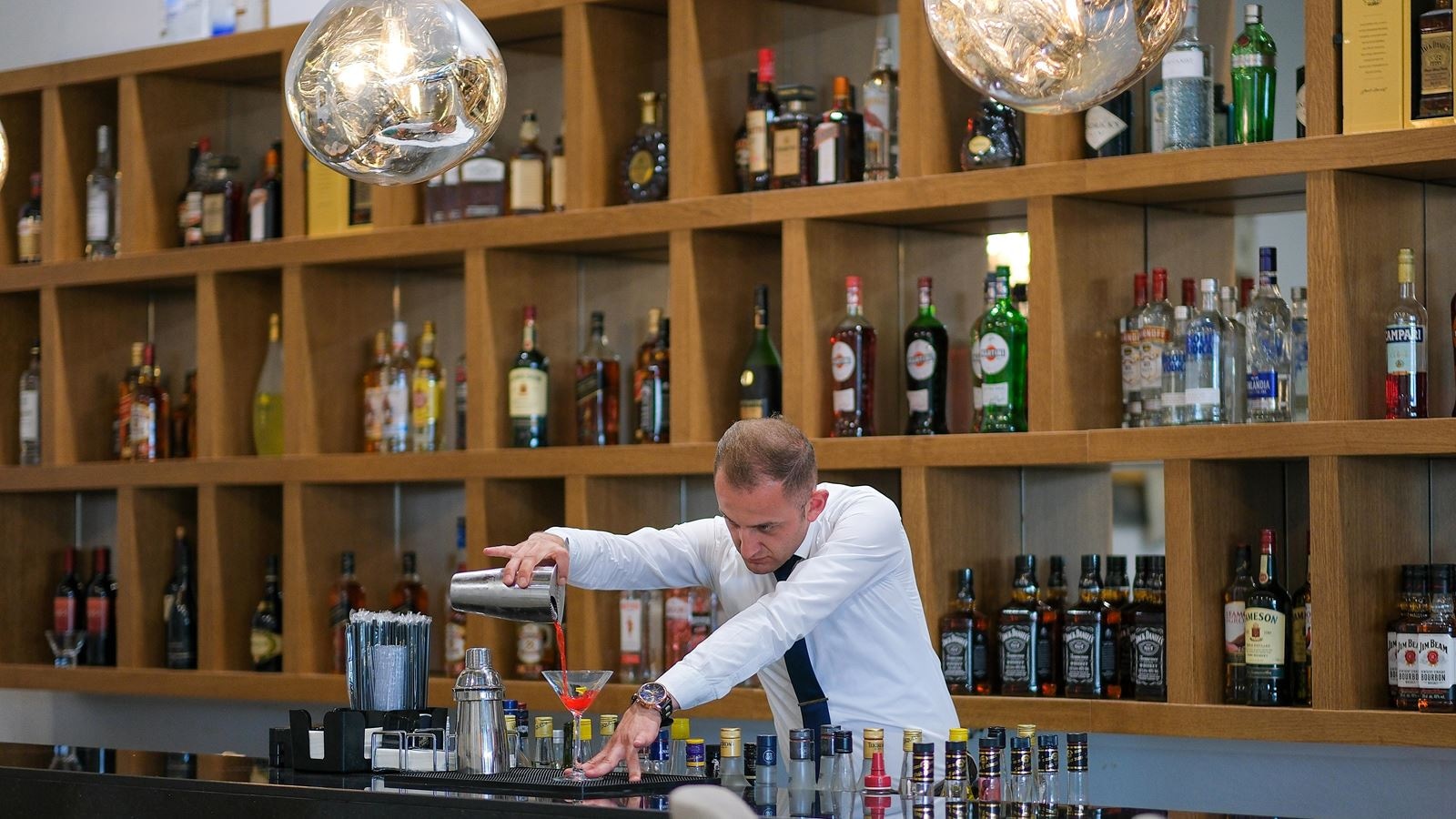 restaurants-club-lounge