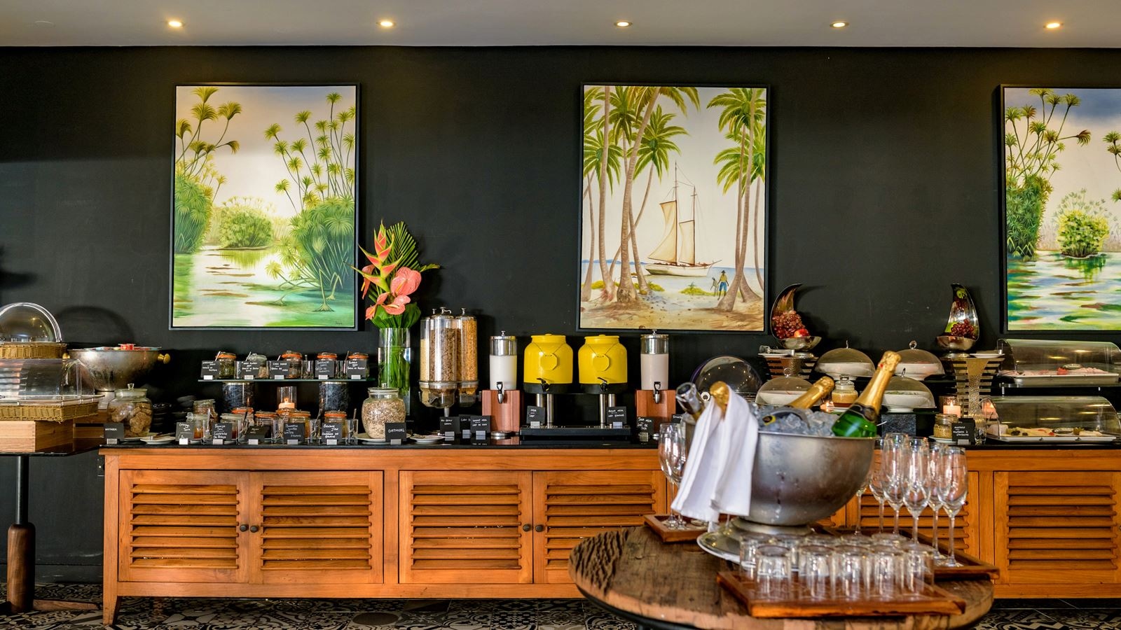 restaurants-restaurants