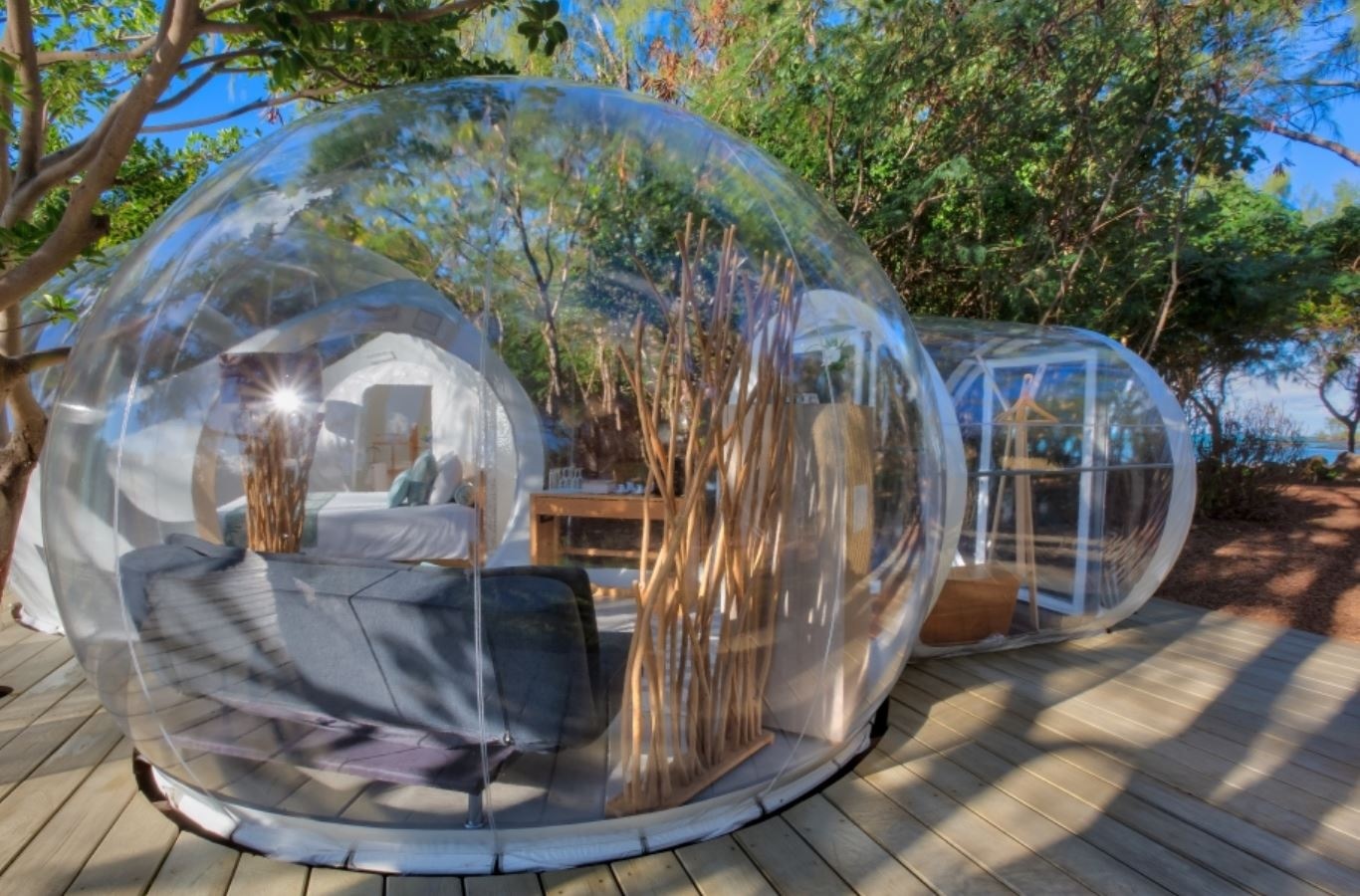rooms-lake-and-sea-view-bubble