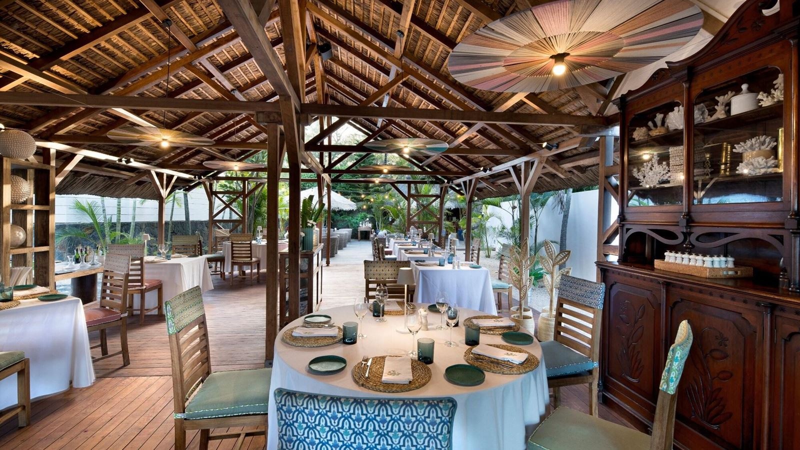 restaurants-restaurants