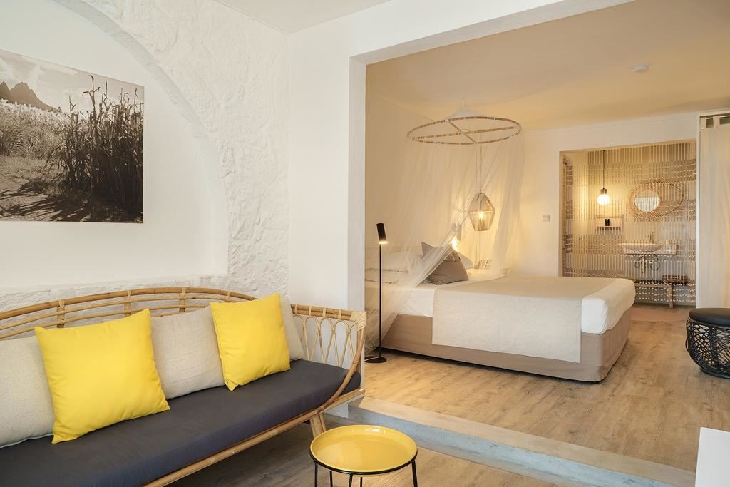 rooms-couple-deluxe-seafront