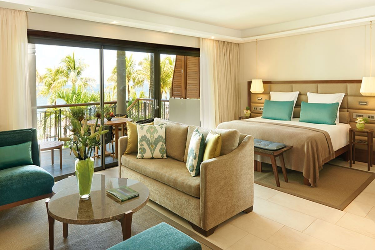 rooms-tropical-suite