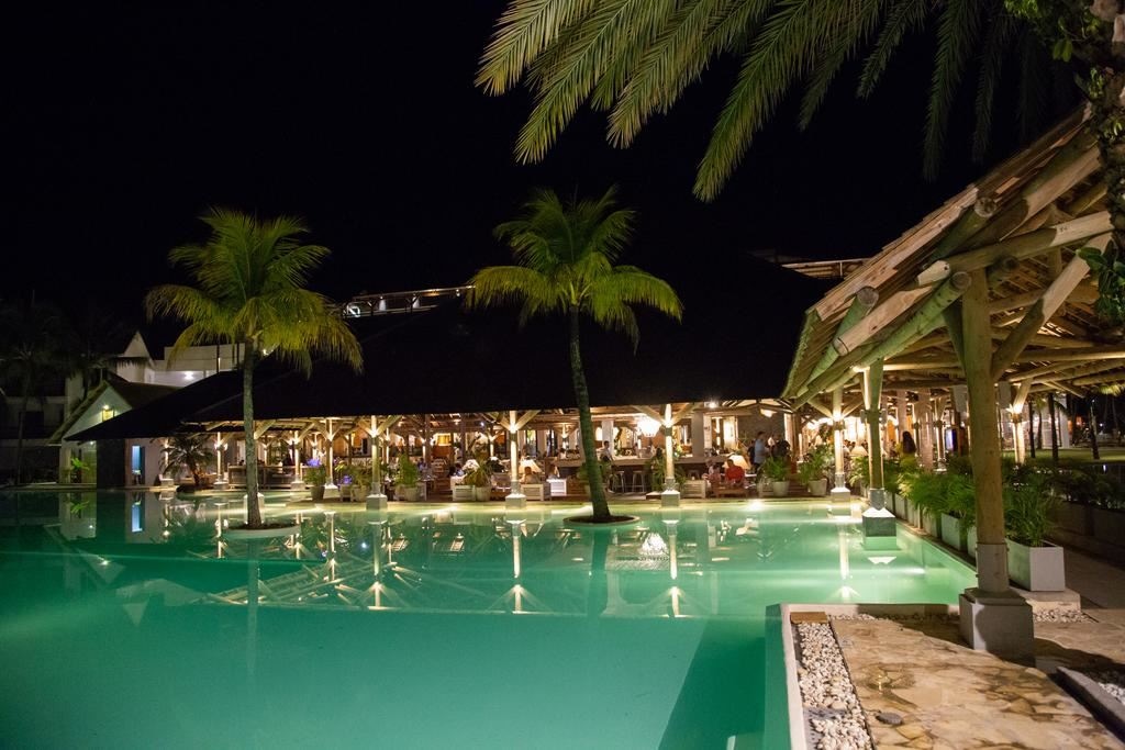 restaurants-pool-bar