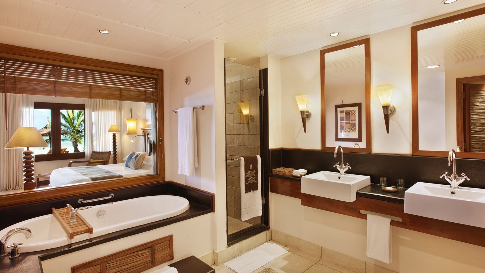 rooms-senior-suite-sea-view