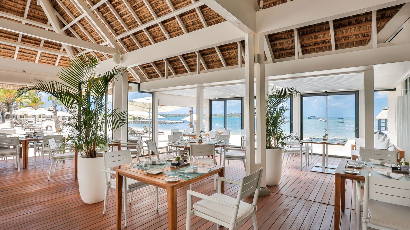 restaurants-restaurant-and-bar