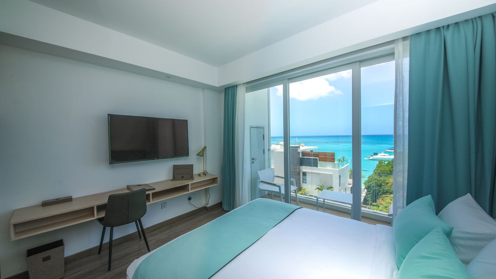 rooms-double-deluxetwin-room