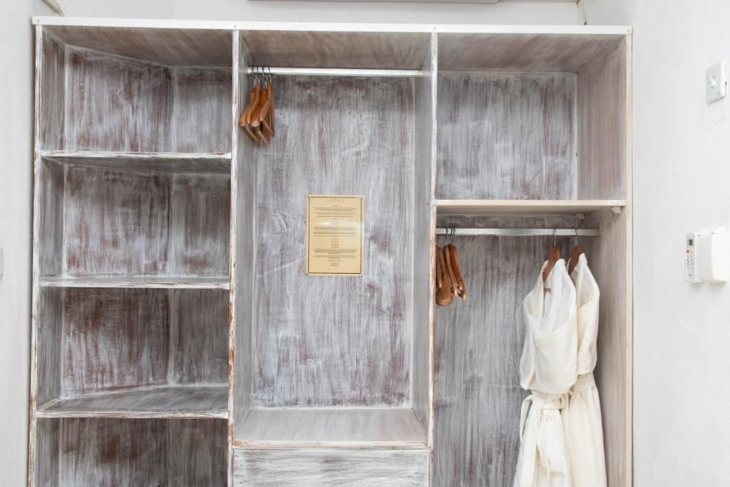 rooms-deluxe-room-seaview