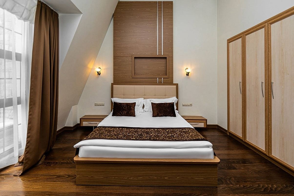 rooms-standard-room-with-balcony