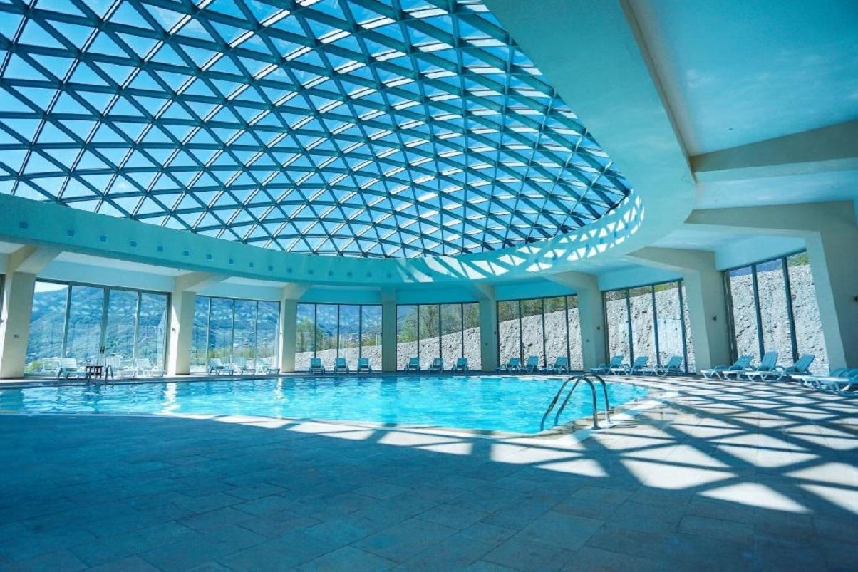 pools-indoor-pool